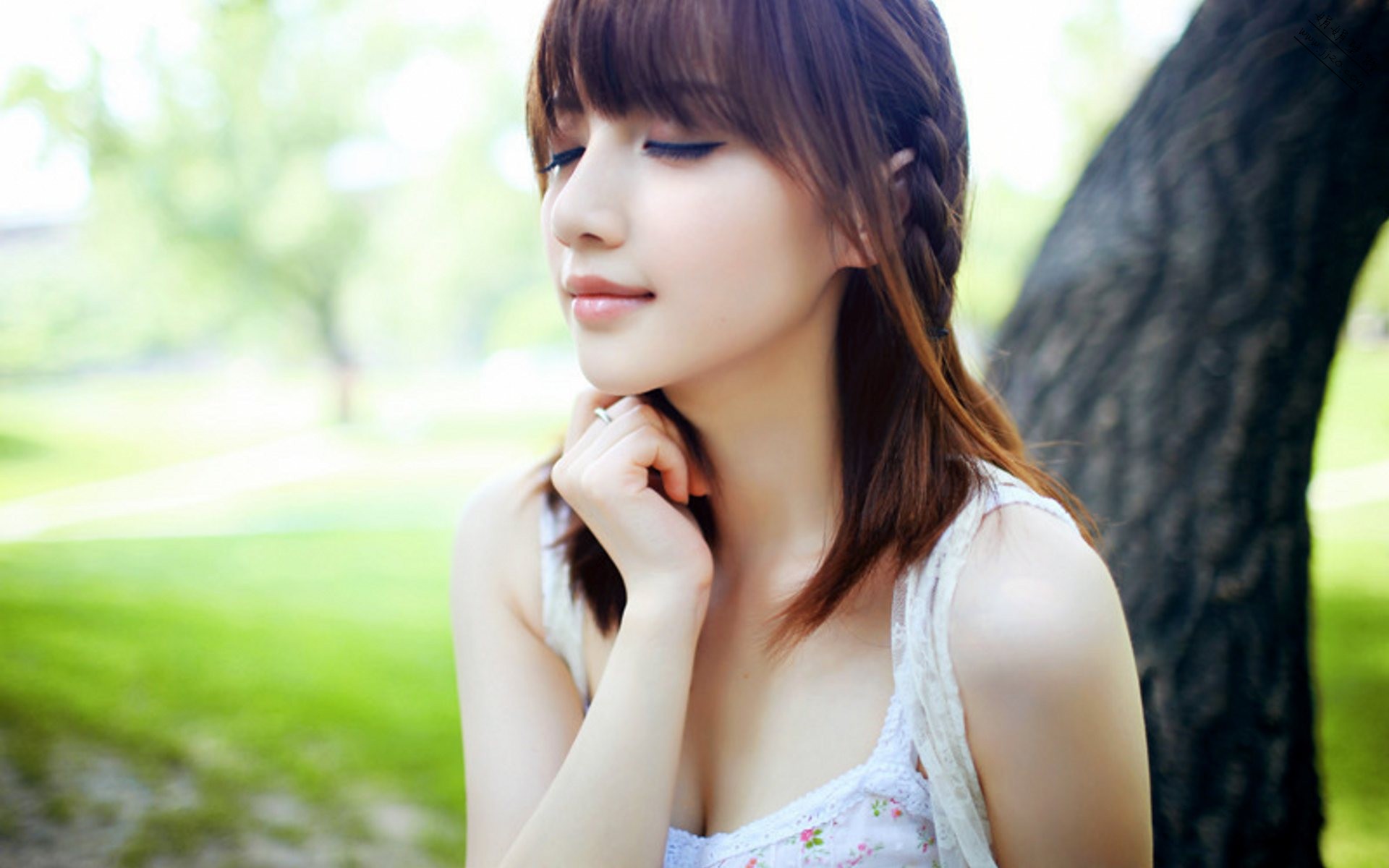 提防网传丰胸奇招副作用 小心更受伤