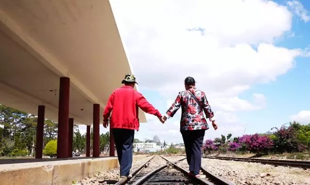 父亲节送爸爸爱的旅行票