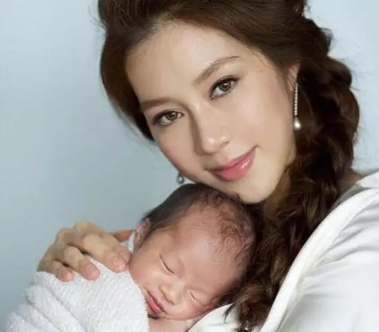 明星代表徐子淇