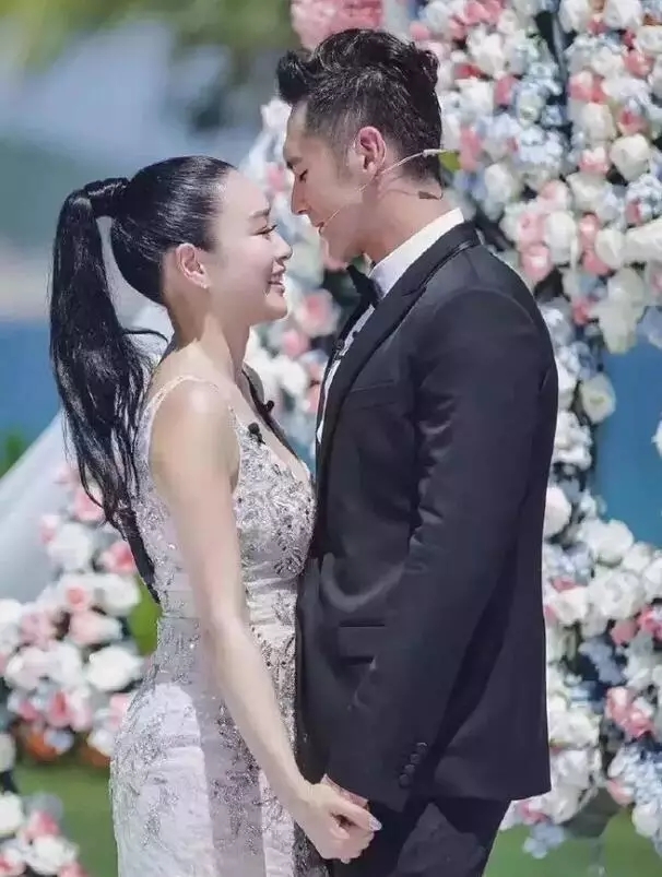 姐弟恋修成正果