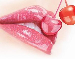 上海做自体脂肪移植丰唇的