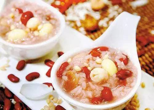 <a href='/' target='_blank'><u>上海美莱</u></a>年终感恩季