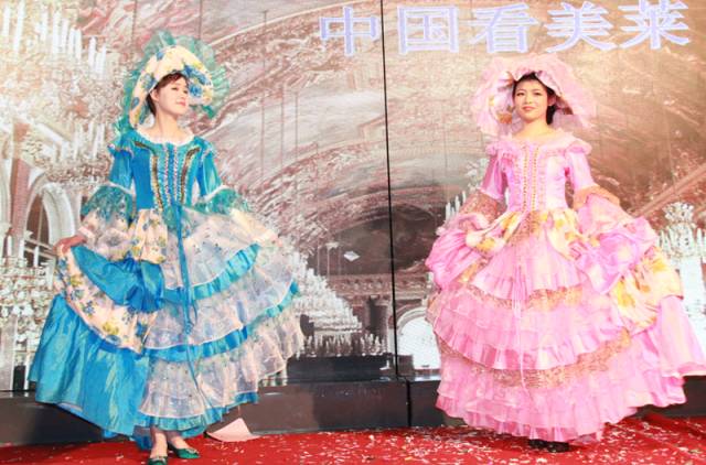 “不惧挑战 微笑前行”腾飞2017上海美莱年度盛典