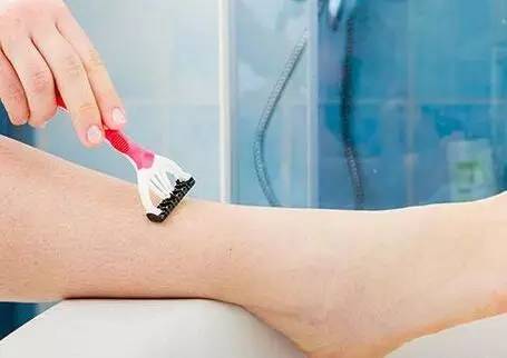 较原始剃毛和刮毛