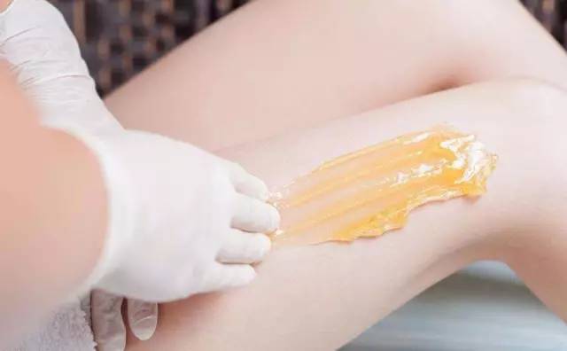 较虐心蜜蜡脱毛