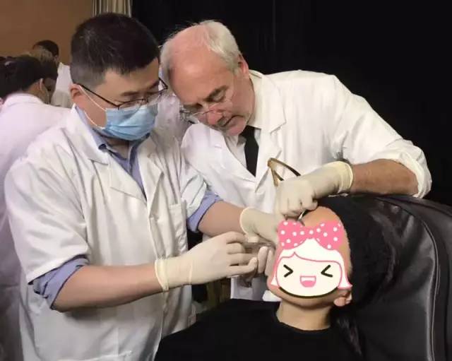 现场演示，切磋交流