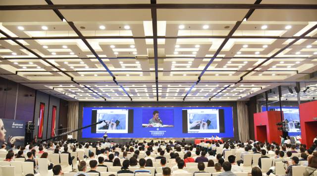 ?上海美莱杜医生教授受邀参加中国医师协会全国眼鼻整形美容大会