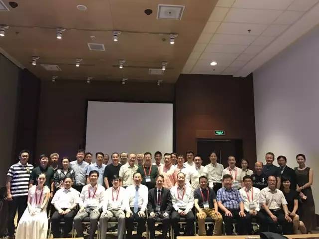 袁玉坤教授比较荣幸成为了全国51名常委之一