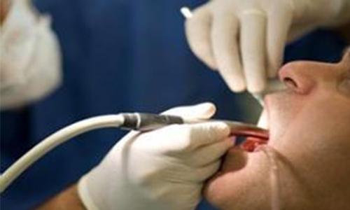 <a href='/' target='_blank'><u>上海美莱</u></a>洗牙