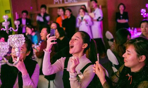 上海美莱“尊享礼路之遇 易起嗨FUN”圆满举行