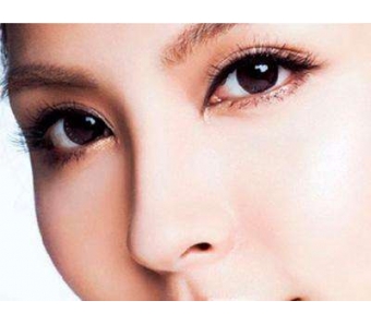 隆胸整形专家欧阳天祥坐诊上海美莱