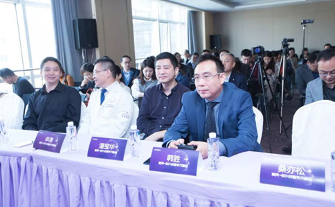 美莱自体脂肪丰胸做的好吗,谁做过?