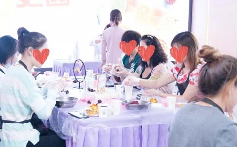 全国爱眼日，上海美莱眼部整形专家团倡导护眼健康