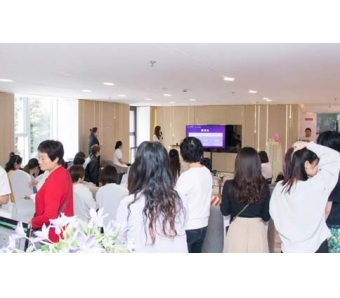 胸部很小怎么才能变大啊