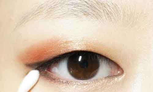 皮肤毛孔特别粗大，而且黑头很多怎么办