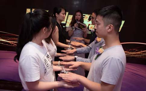 上海美莱举办的2018悦升线雕学术峰会