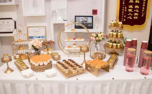 痘痘没有了脸上留下了很多痘印怎么消除