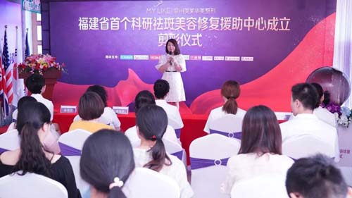 德口腔专家迪尔克正式成为美莱医生