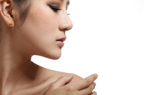 做完自体脂肪丰下巴术后会不会显得脸很大