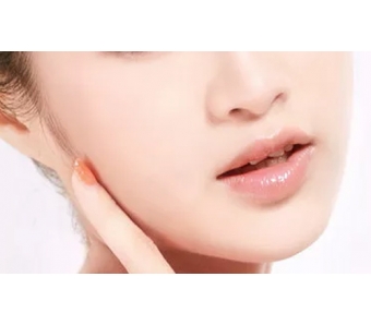 上海多大年龄适合眼袋抽脂,术后眼睛可以碰水吗