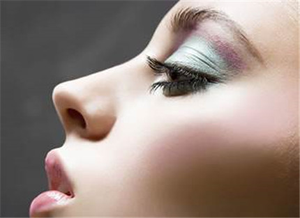 上海鼻小柱整形安全吗???