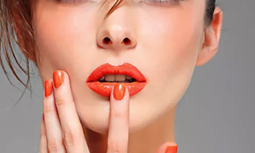 上海鼻尖整形需要什么材料,如何选择鼻尖整形材料?