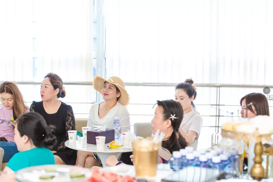 瘦脸的方法有几种↓美莱医生教你怎么选择瘦脸针!