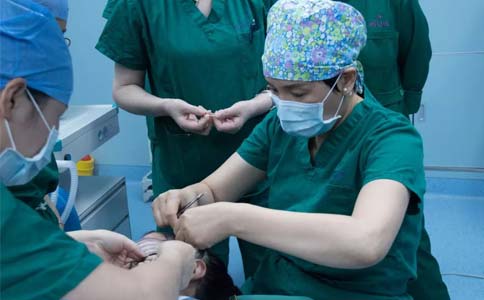 上海美容院哪里去痘印好