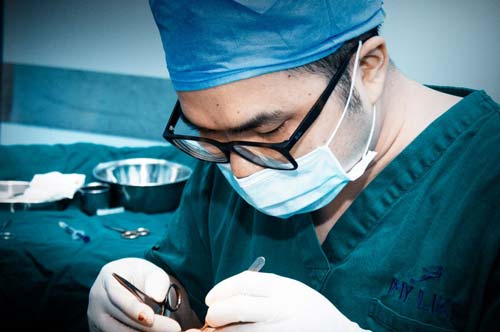 美莱:什么情况下需要取出隆鼻假体呢