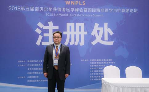 上海玻尿酸丰唇的过程〢分别为清洁、麻醉、消毒、注射、捏形!