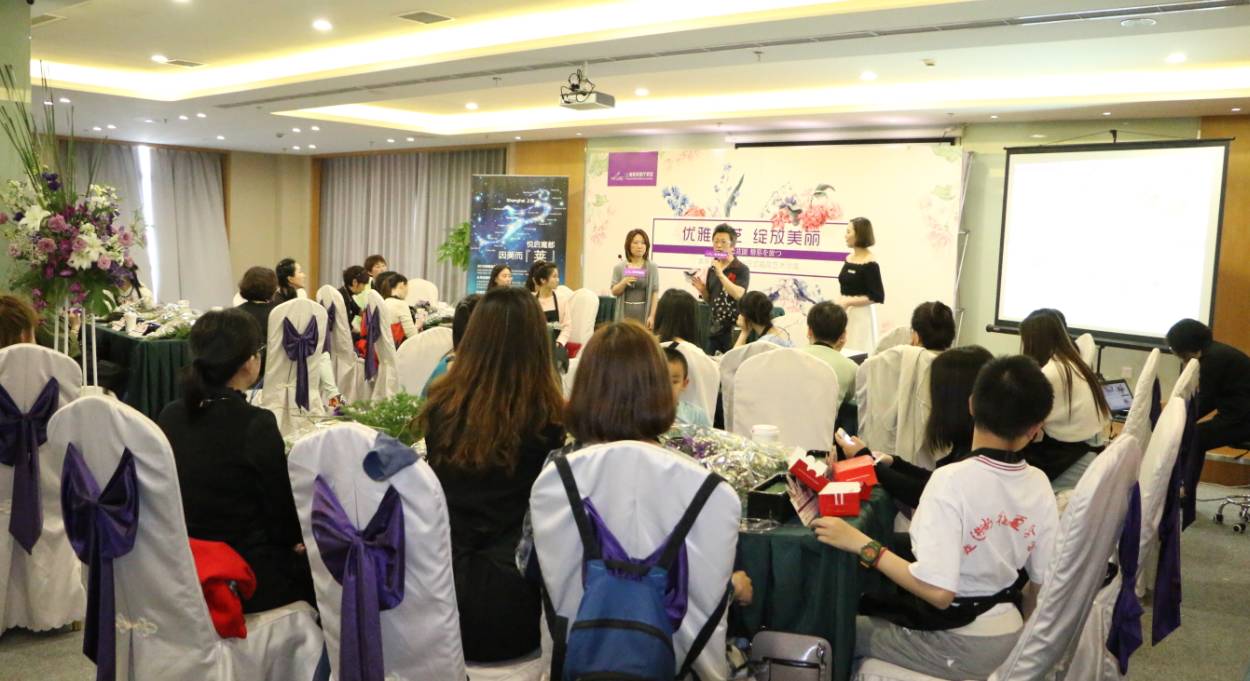 去除眼部鱼尾纹,美莱玻尿酸抵制您的鱼尾纹!