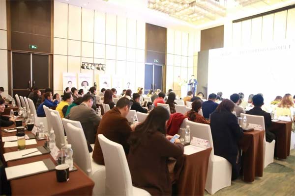 上海祛眼袋后多久恢复正常