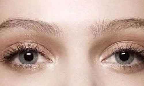 上海哺乳期可以割双眼皮吗