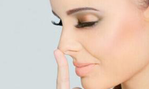 上海冷光美白牙齿效果可以维持多久