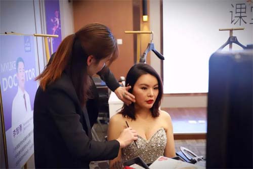 上海割双眼皮多久可以恢复